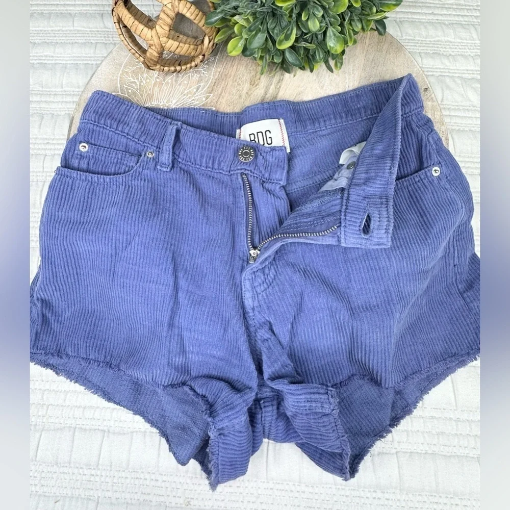 BDG Women’s Cutoff Corduroy Shorts Size 26